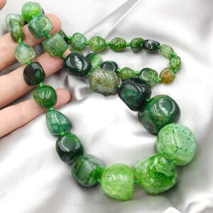 Collana in agata screziata nei toni del verde, grandi chicchi separati da nodi - VINTAGE AMORE MIO