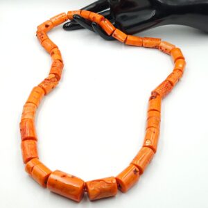 Collana composta da grandi elementi di corallo bambù color salmone - VINTAGE AMORE MIO