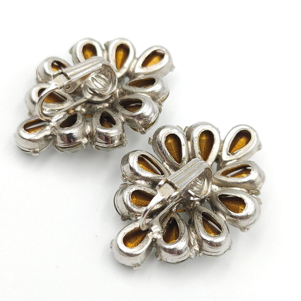 Orecchini a clip americani anni'50, metallo color argento con cristalli diamante taglio a goccia e a rombo - VINTAGE AMORE MIO