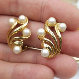 Orecchini a clip anni '50, realizzati in lega Trifanium color oro con perle - VINTAGE AMORE MIO